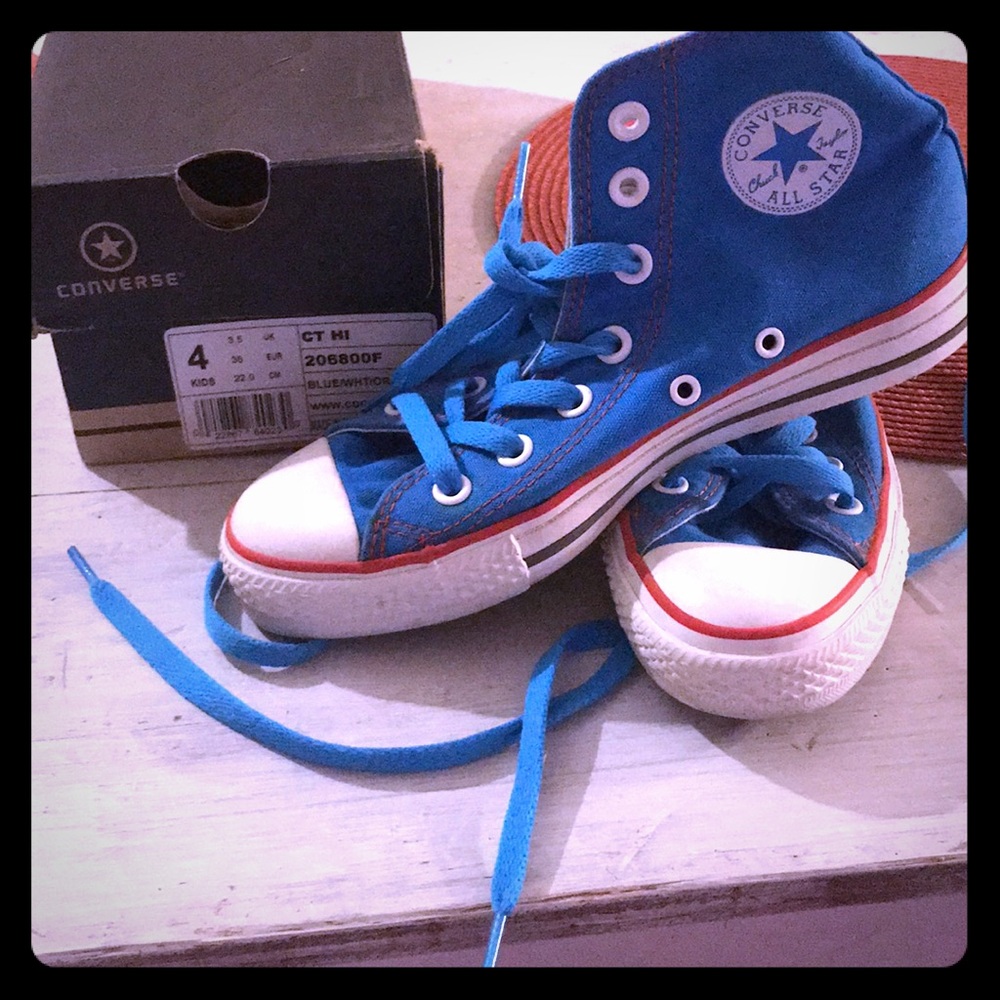 Blue/white/orange converse high tops 💙🧡
